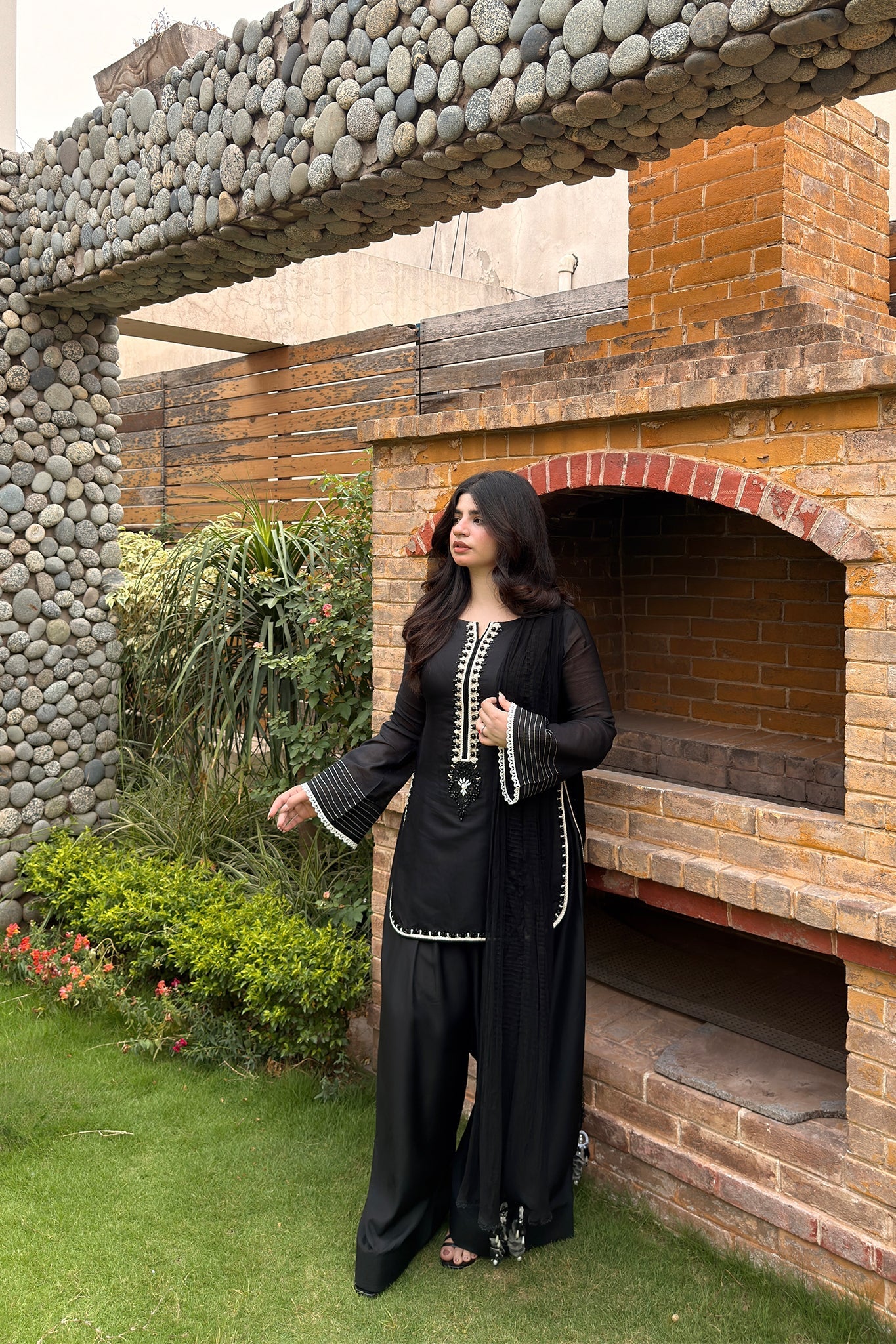 S-130 BLACK